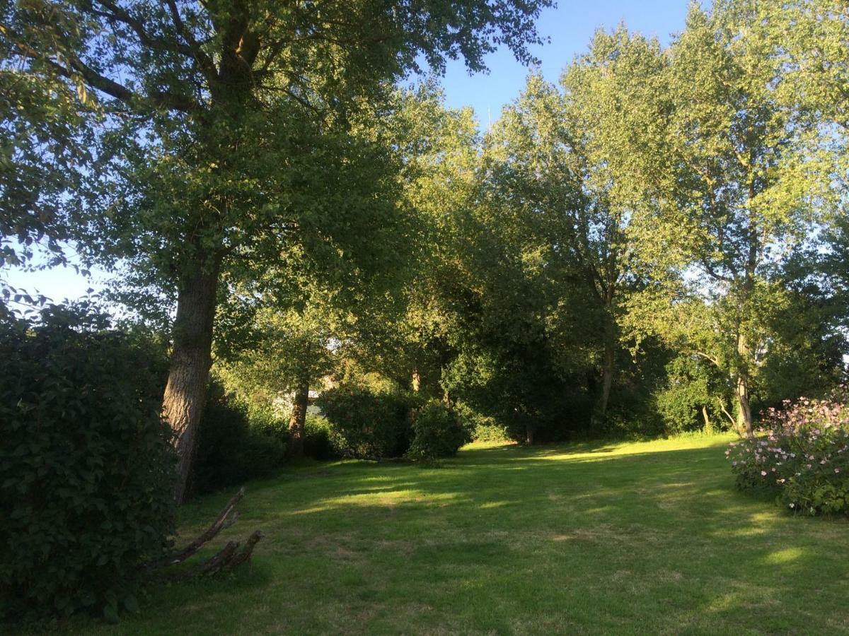 Le Clos Dessyag Montcavrel Exterior foto